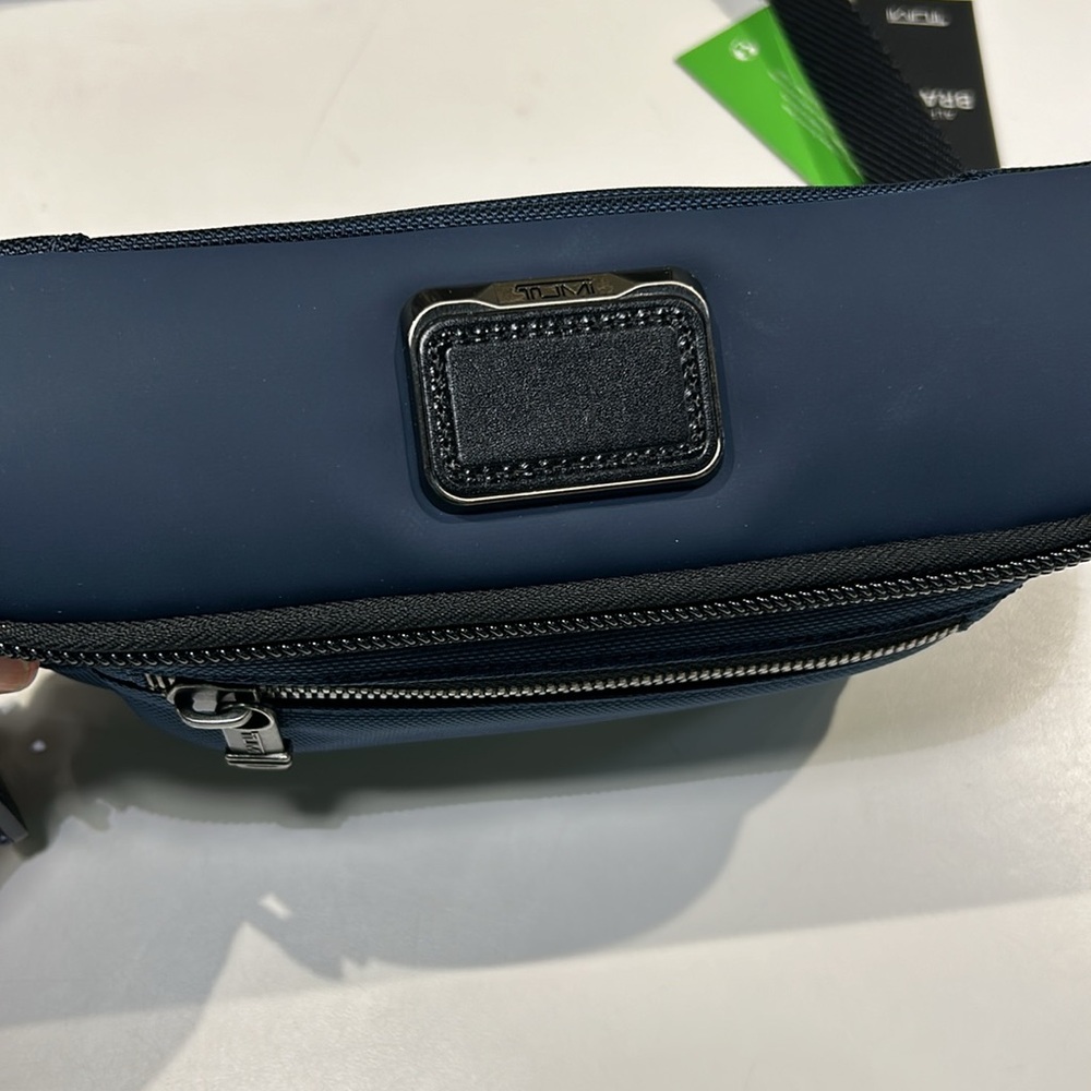 NWT Tumi Sling Alpha Bravo Collection - Picture 6 of 11